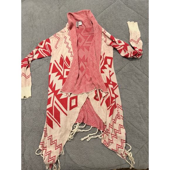 Women’s BKE Red Aztec Sweater Shrug Cardigan Open Front Large - Picture 3 of 8